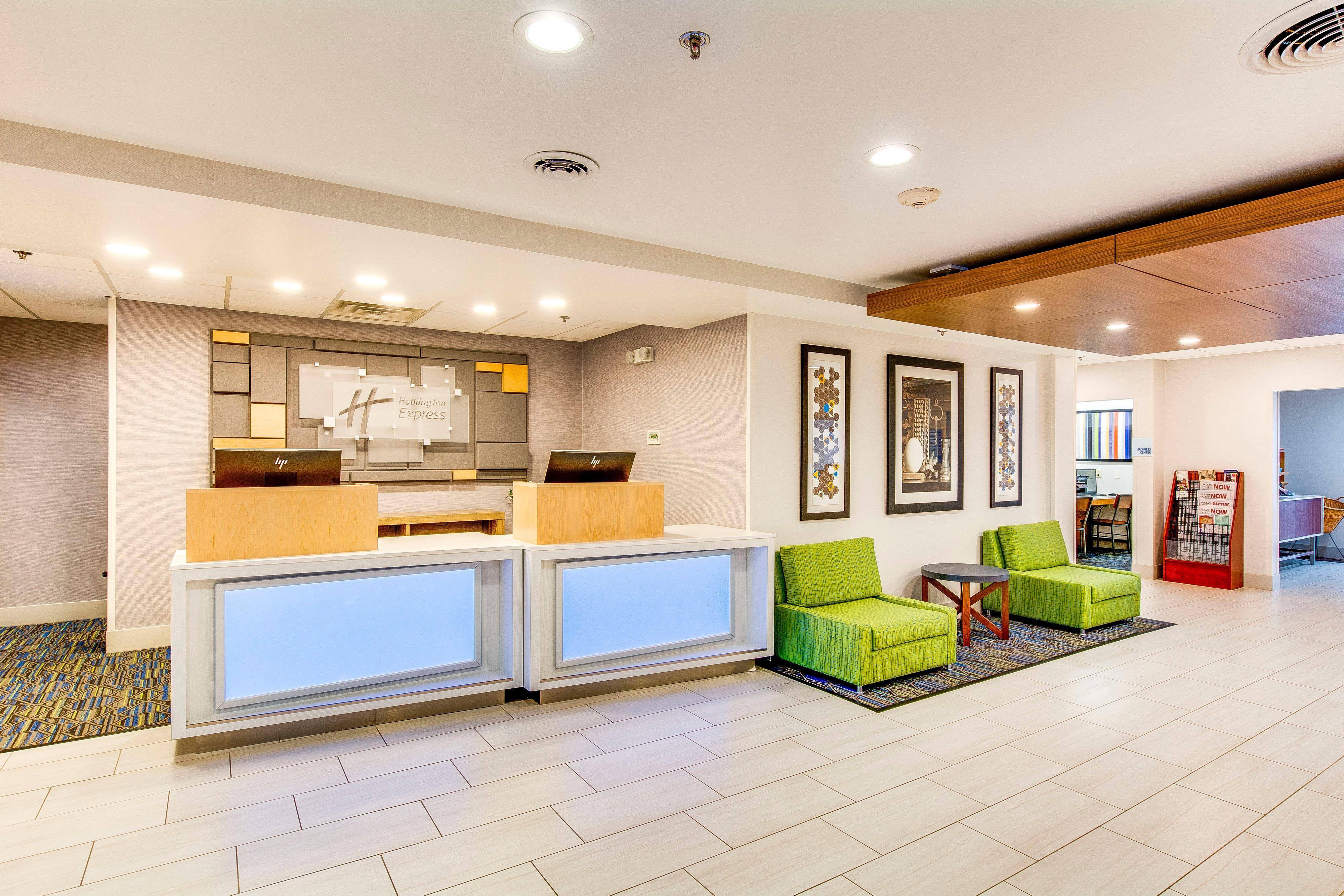 Holiday Inn Express Vincennes Esterno foto