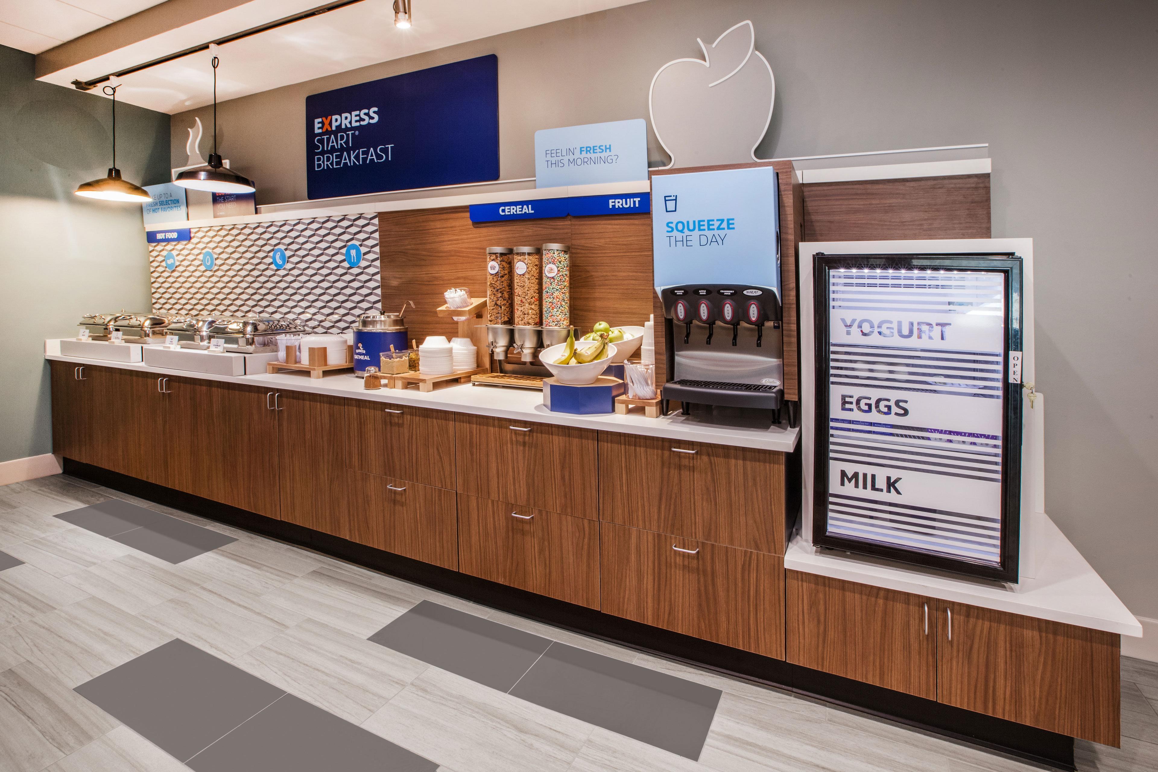 Holiday Inn Express Vincennes Esterno foto