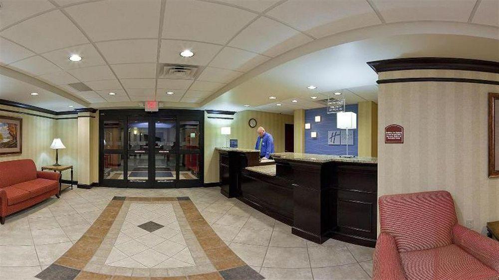 Holiday Inn Express Vincennes Esterno foto